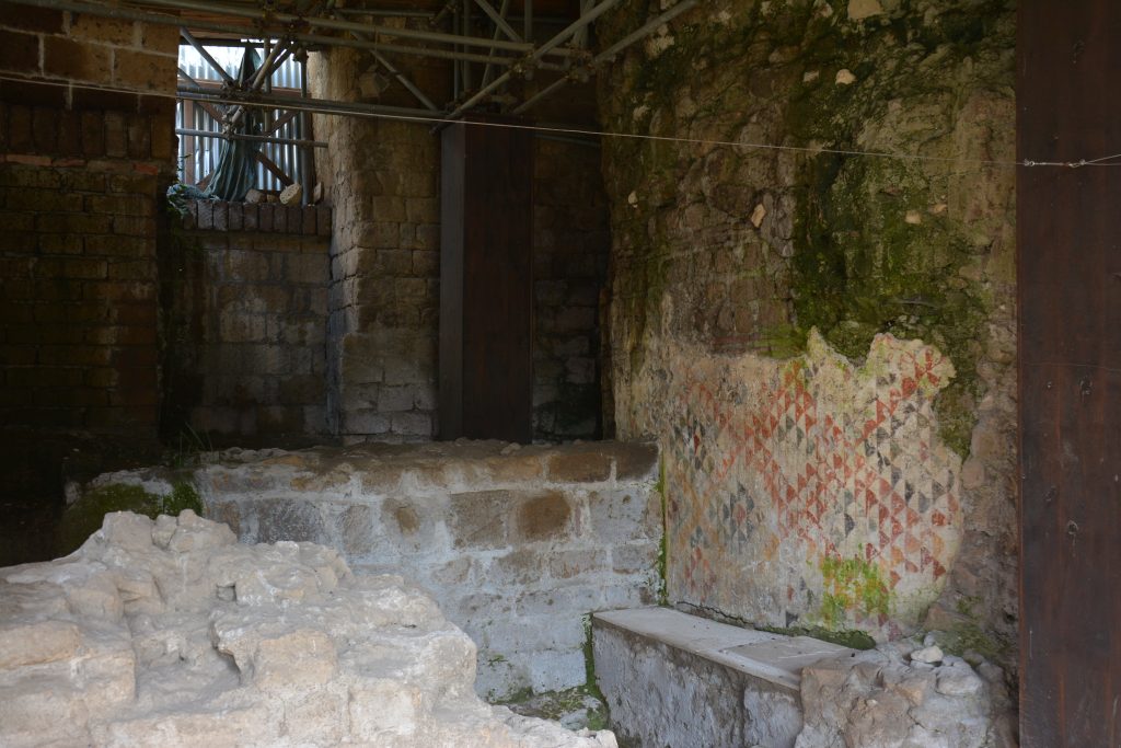 Vestiges des basiliques paléochrétiennes de Cimitile, près de Nole, aménagées par saint Paulin