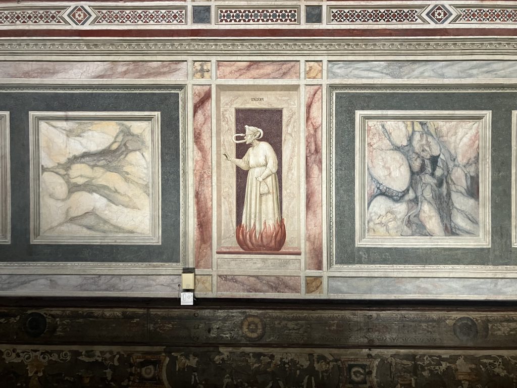 Intérieur de la chapelle des Scrovegni à Padoue peinte par Giotto