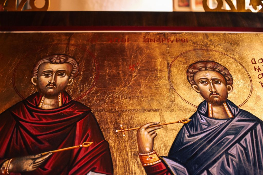 Icône chrétienne d’un saint auréolé