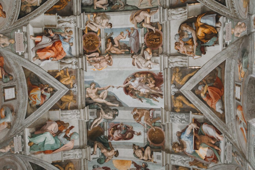 Fresques de la voûte de la chapelle Sixtine peintes par Michel-Ange au Vatican