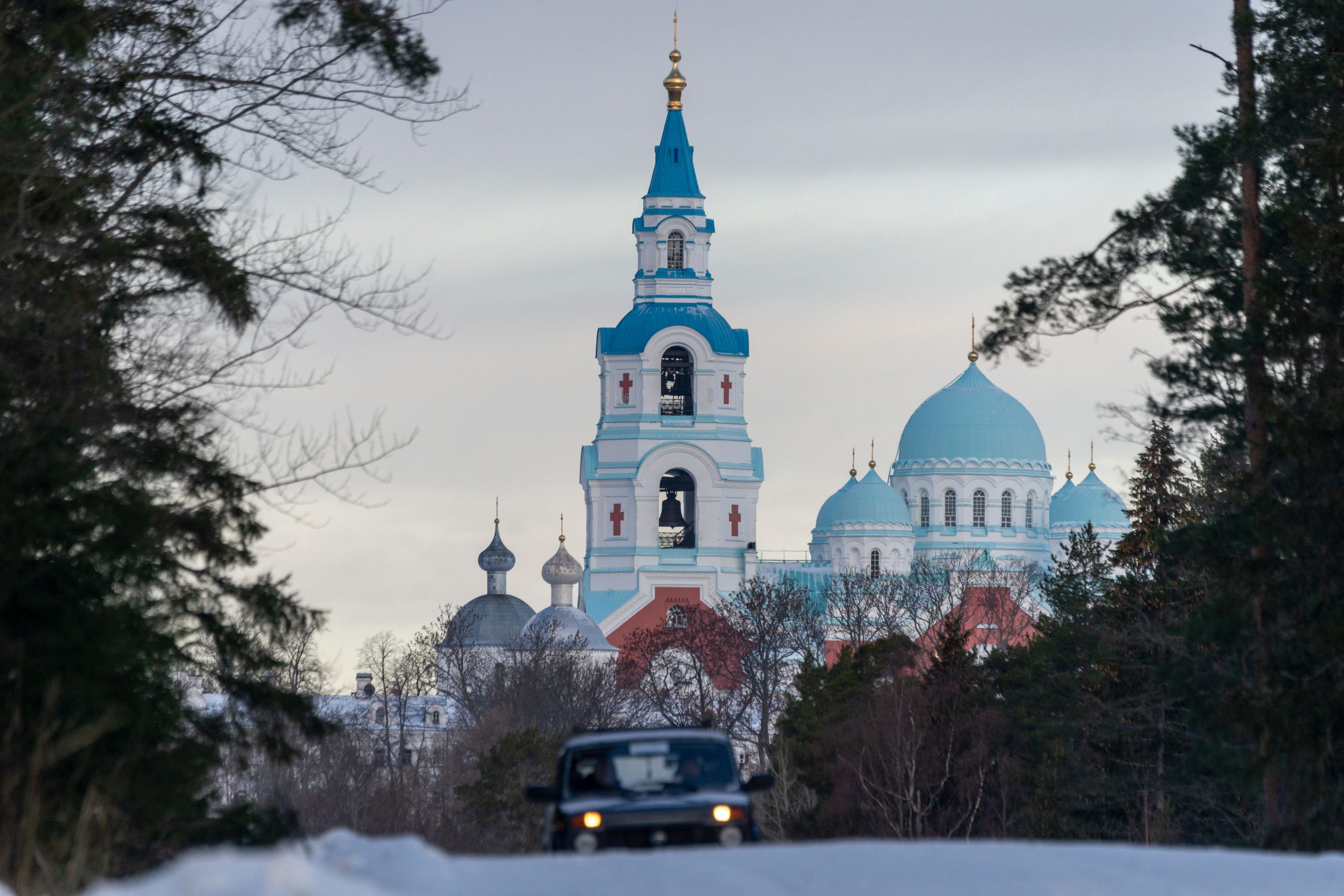 Monastere orthodoxe de Valaam sous la neige