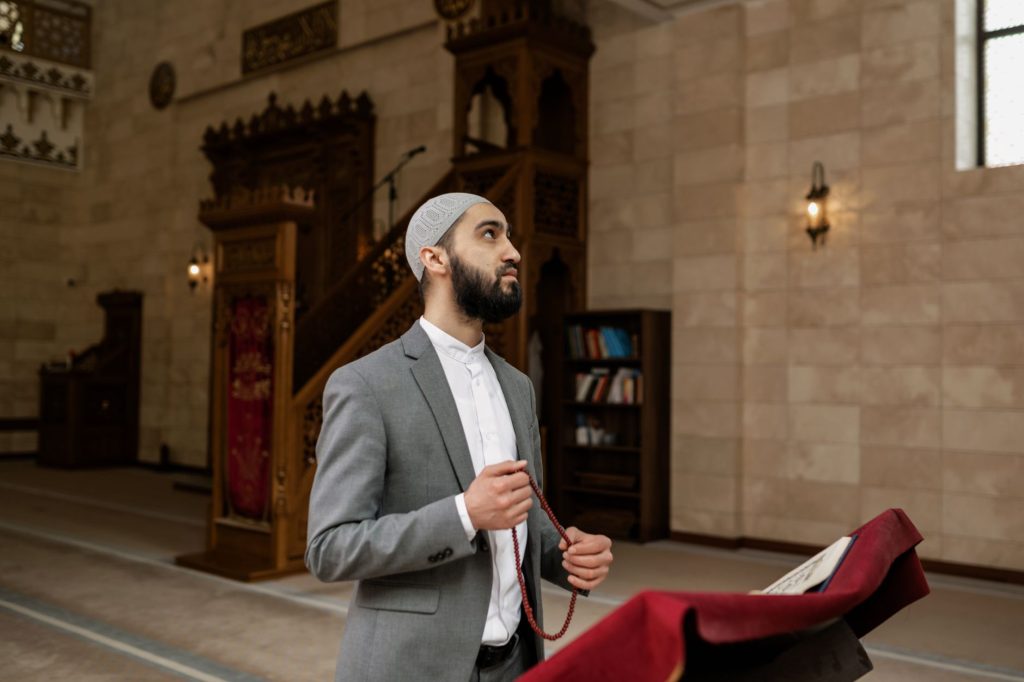 Priere musulmane dans une mosquee